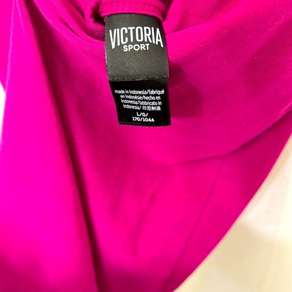 Victoria Sport Tank - Picture 3 of 3